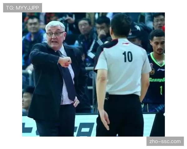 兼职裁判制度弊端显现 CBA职业化进程遇阻碍